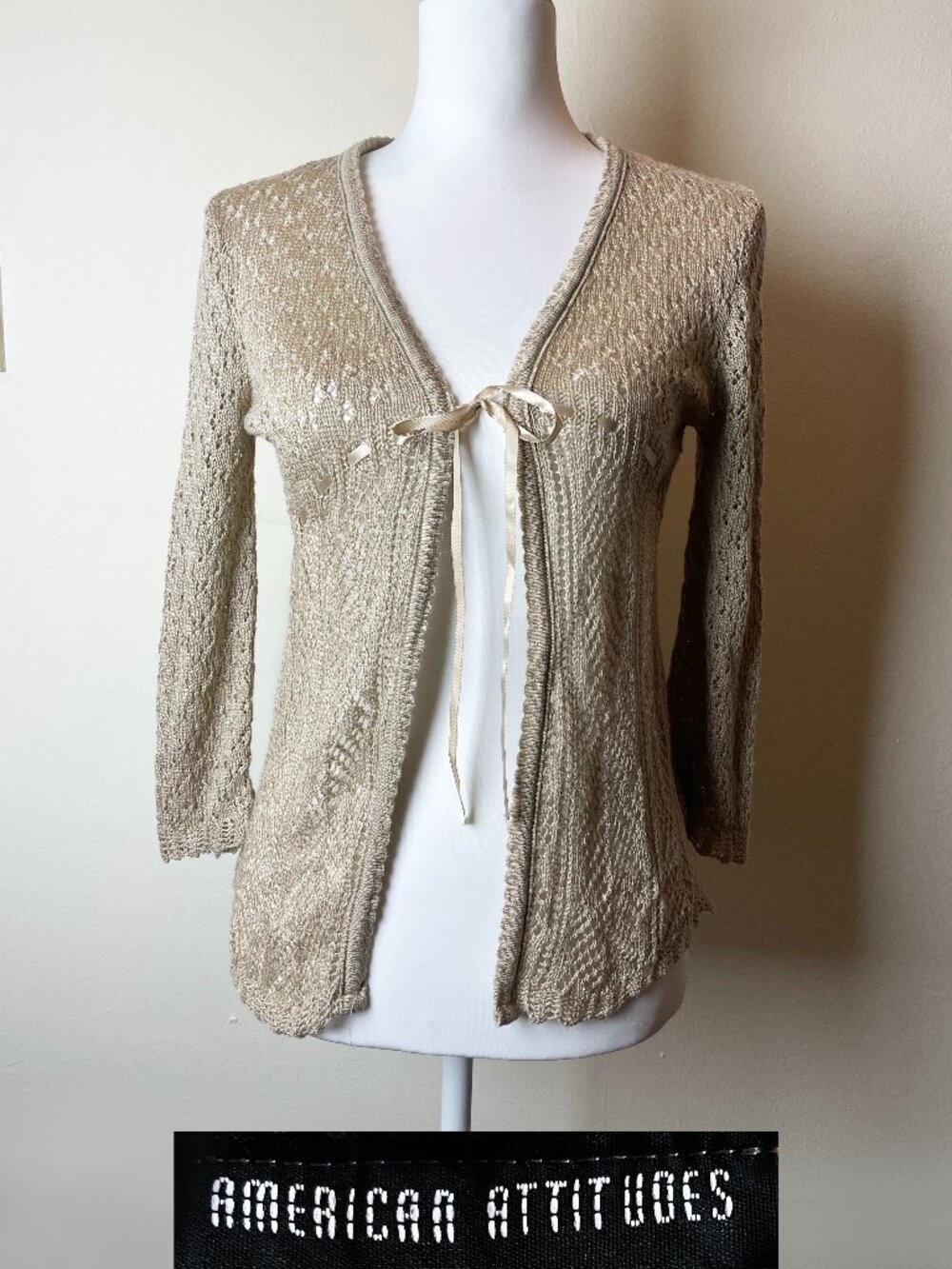 American Attitudes Vintage Y2K Crochet Knit Tie-Front Cardigan Top Tan Small EUC